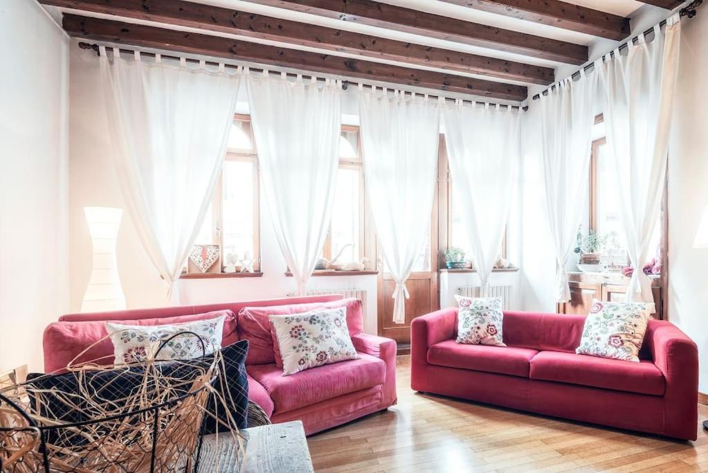 Loft Overlooking The Old Town . Feltre Eksteriør billede